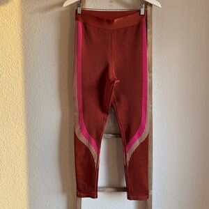 Fabletics Ultra High-Waisted Seamless Stripe Leggings Java/Tapioca/Plush Pink